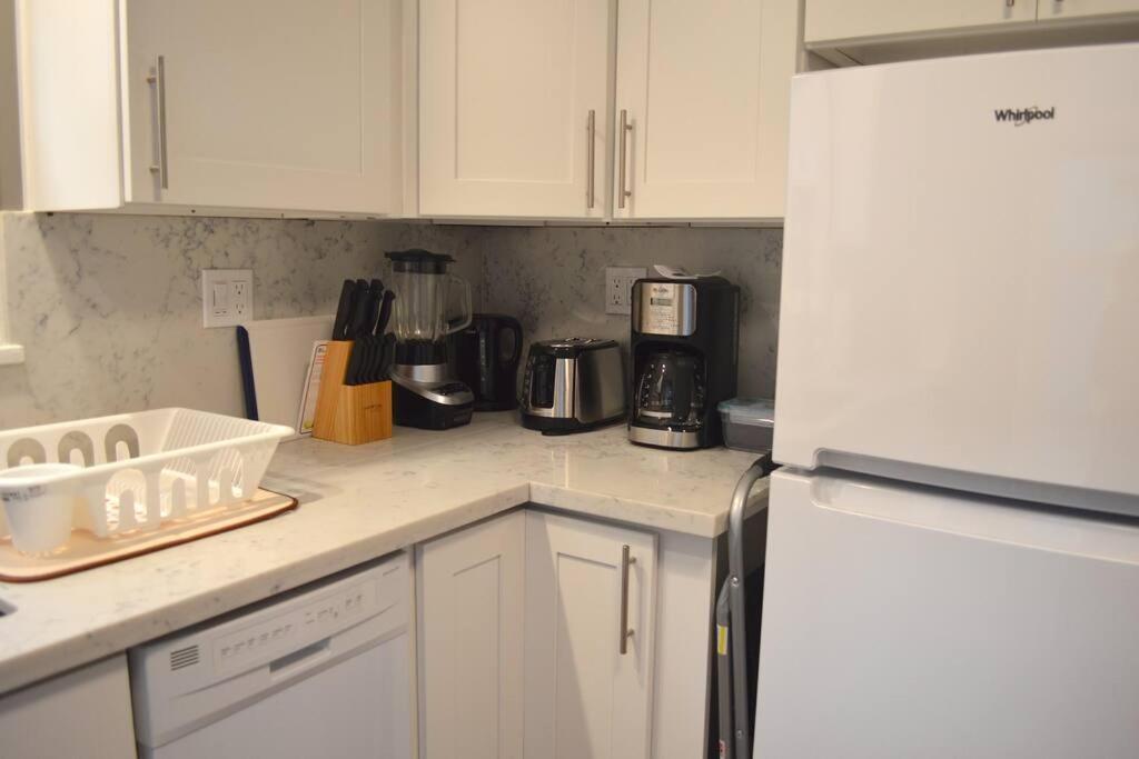 Cozy Crown Hill Carkeek Cottage W/3 Beds, Full Kitchen & Backyard In North ซีแอตเทิล ภายนอก รูปภาพ